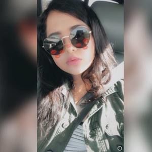 Meet your Posher, Cecy